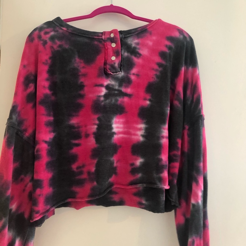 Pink and black sweatshirt